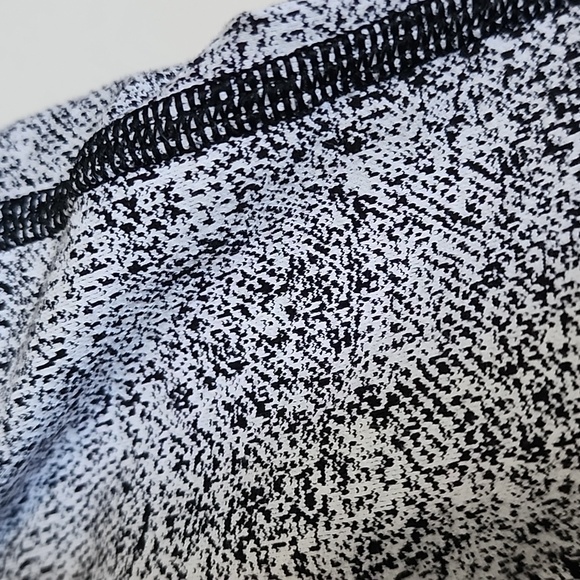 Lululemon Power  Speckled Racerback Tank/Size 8 - Picture 10 of 11